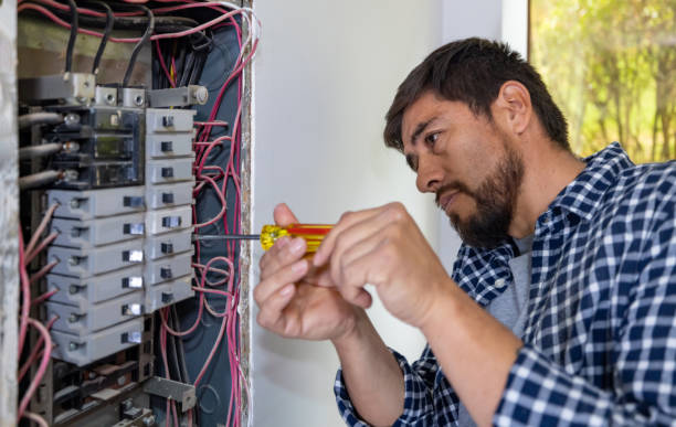 Best Local Electrician Companies  in Baldwinsville, NY